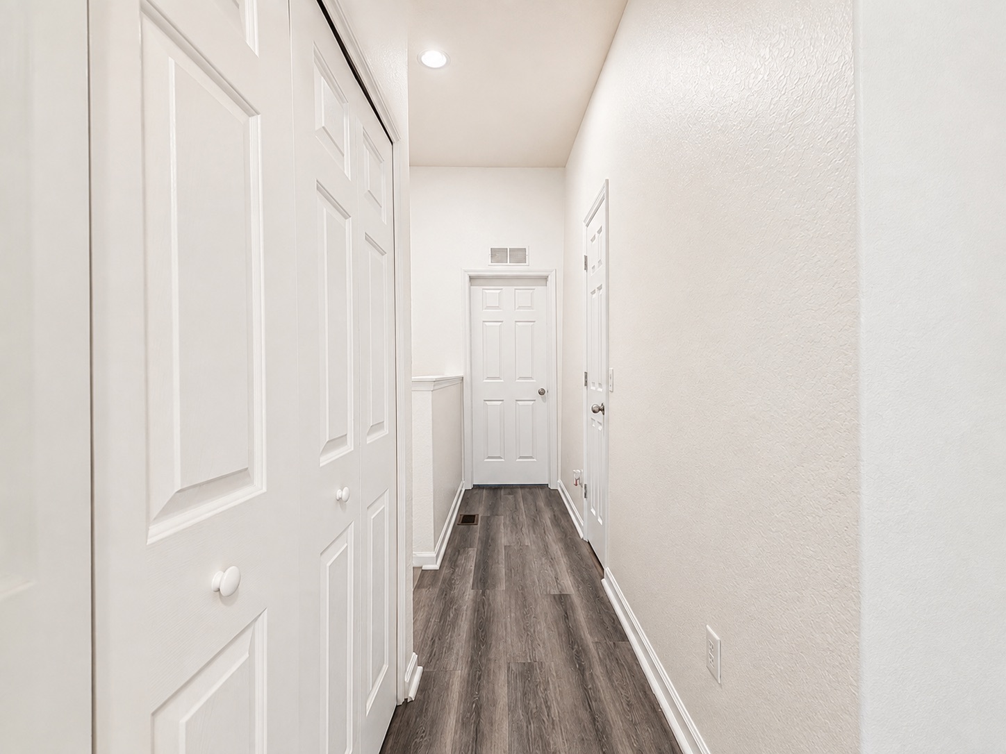 4452 SW 49th Ave — photo 11 of 28