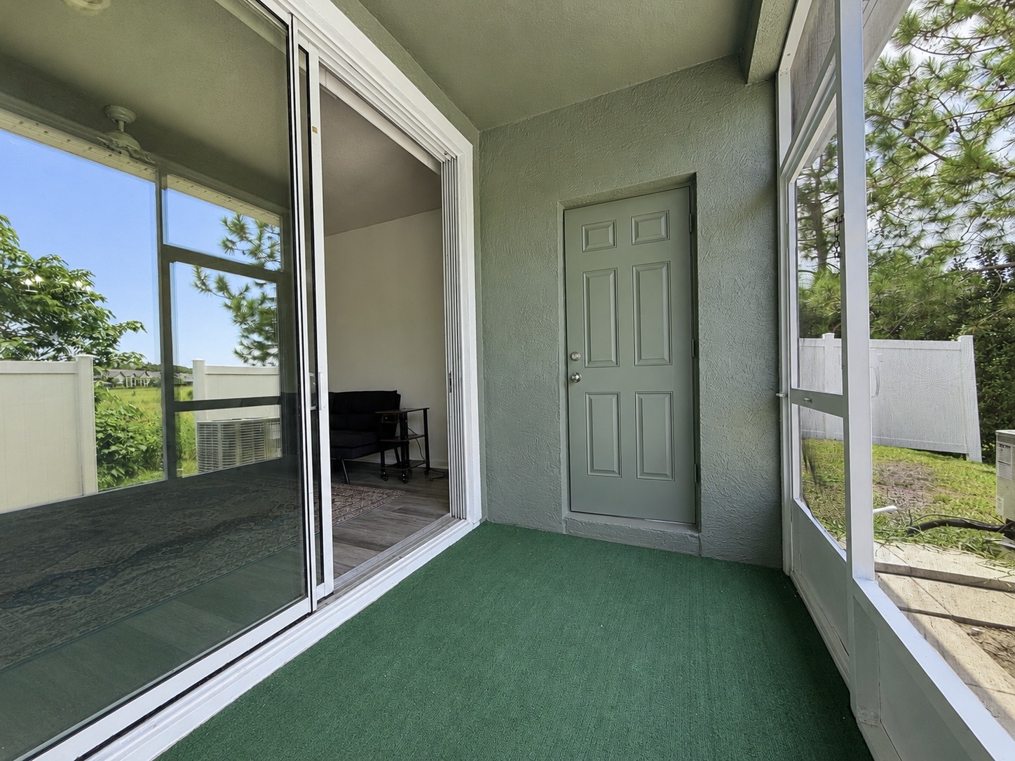 4452 SW 49th Ave — photo 19 of 28