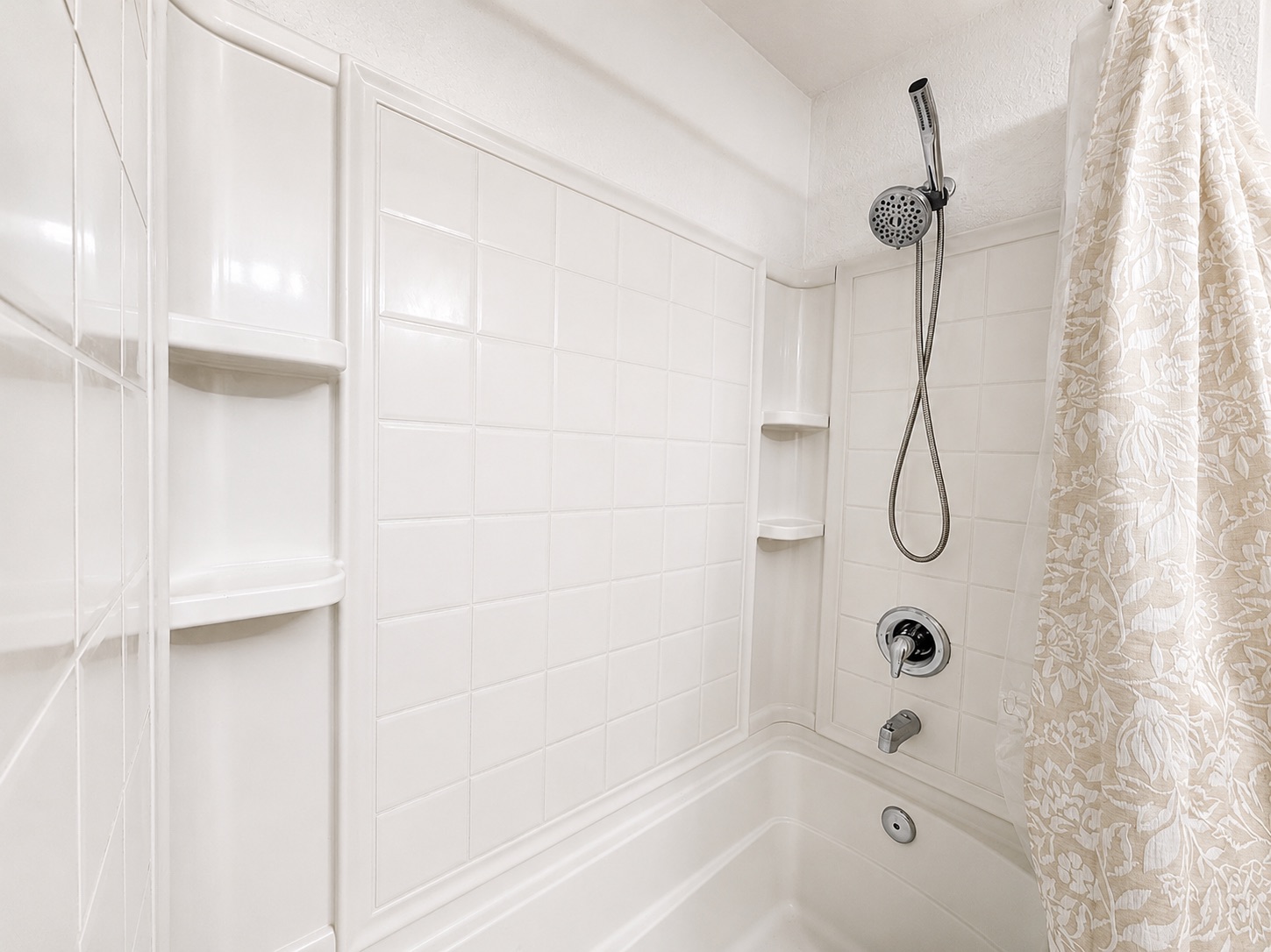 4452 SW 49th Ave — photo 17 of 28
